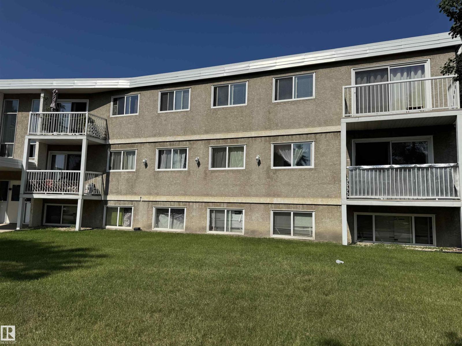 #207 8930 149 ST NW