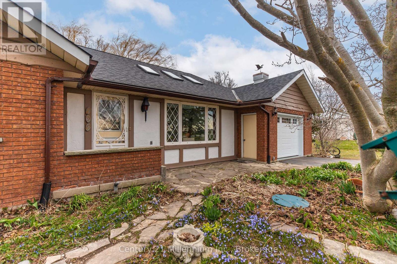 790 LAKE RANGE DRIVE