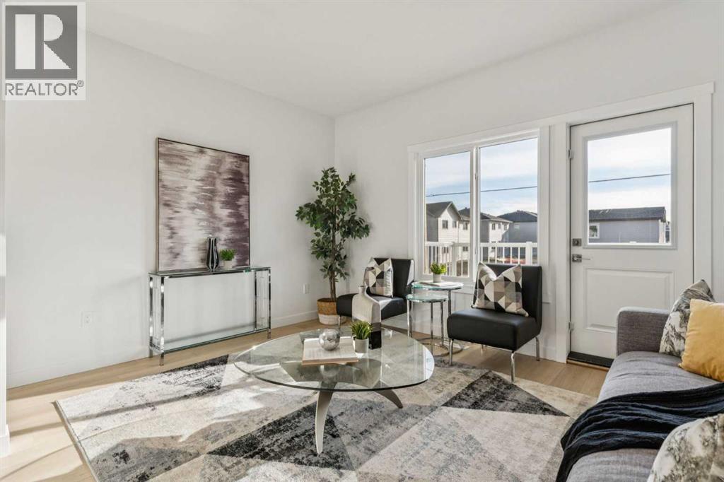 202, 95 Saddlecrest Circle NE