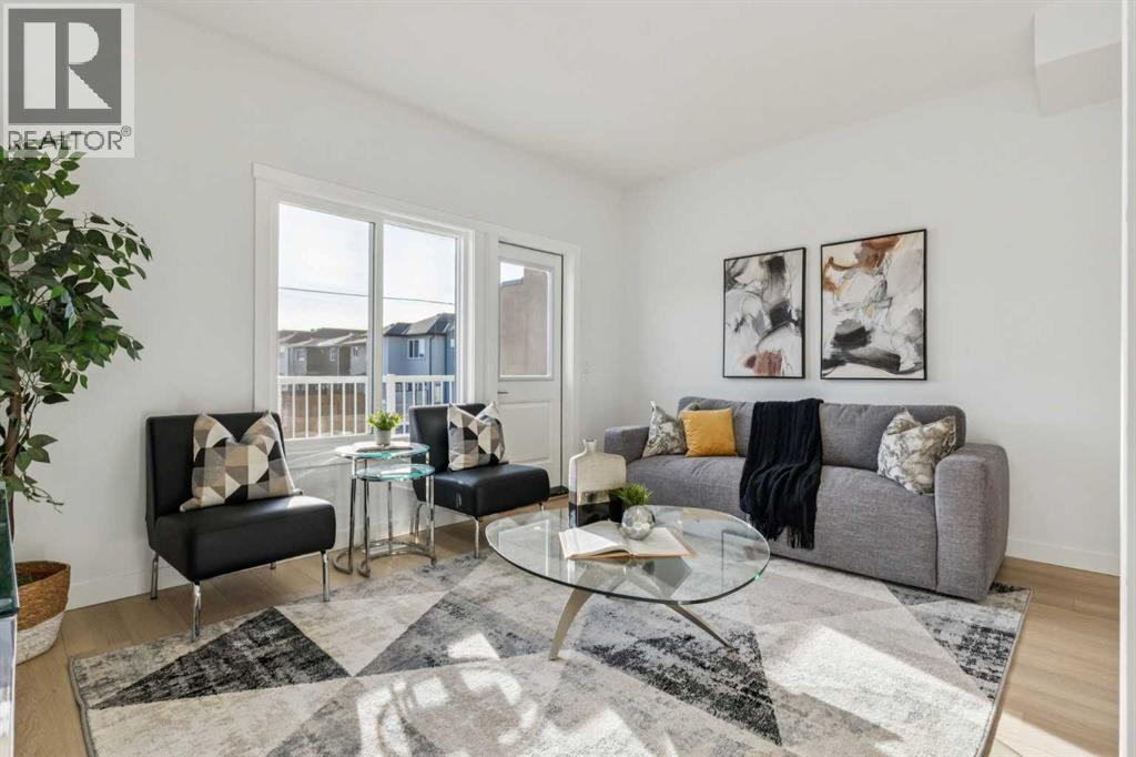 202, 95 Saddlecrest Circle NE