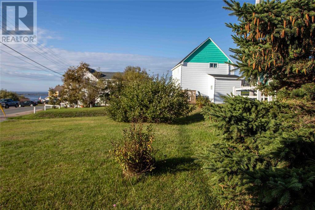 17-19 John Cabot Drive