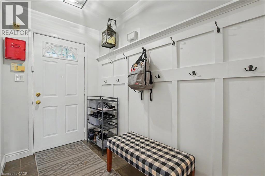 10 HOLBORN Court Unit# 49