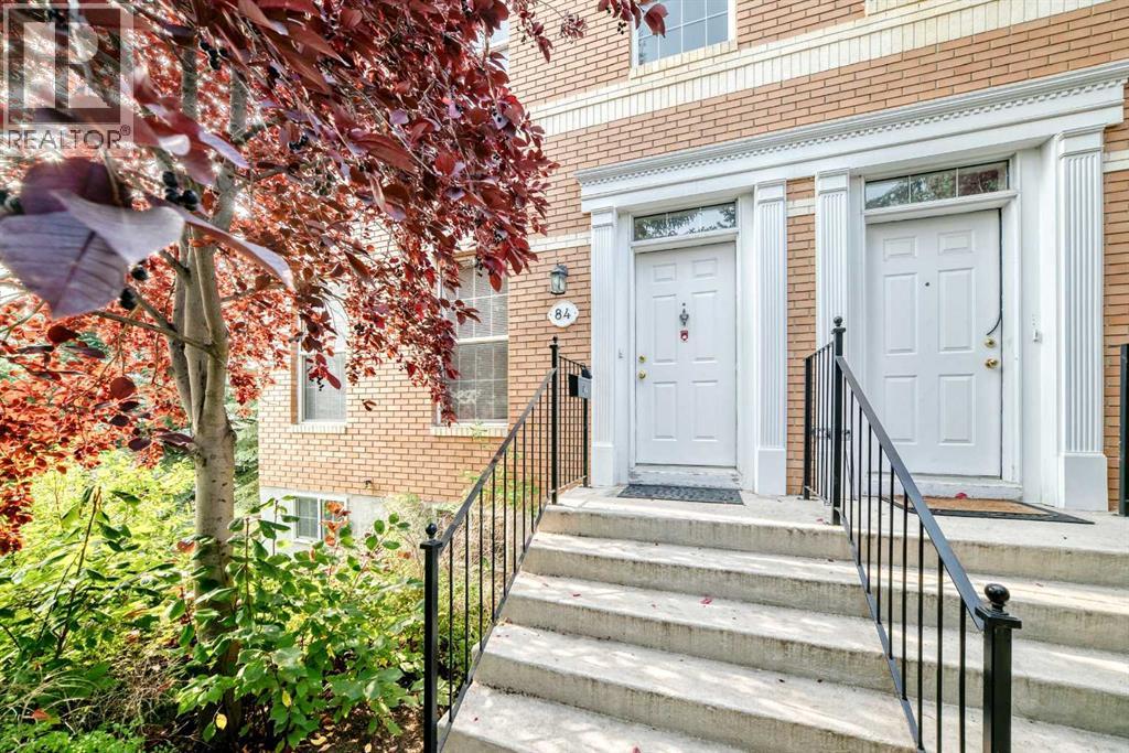 84 Inverness Square SE