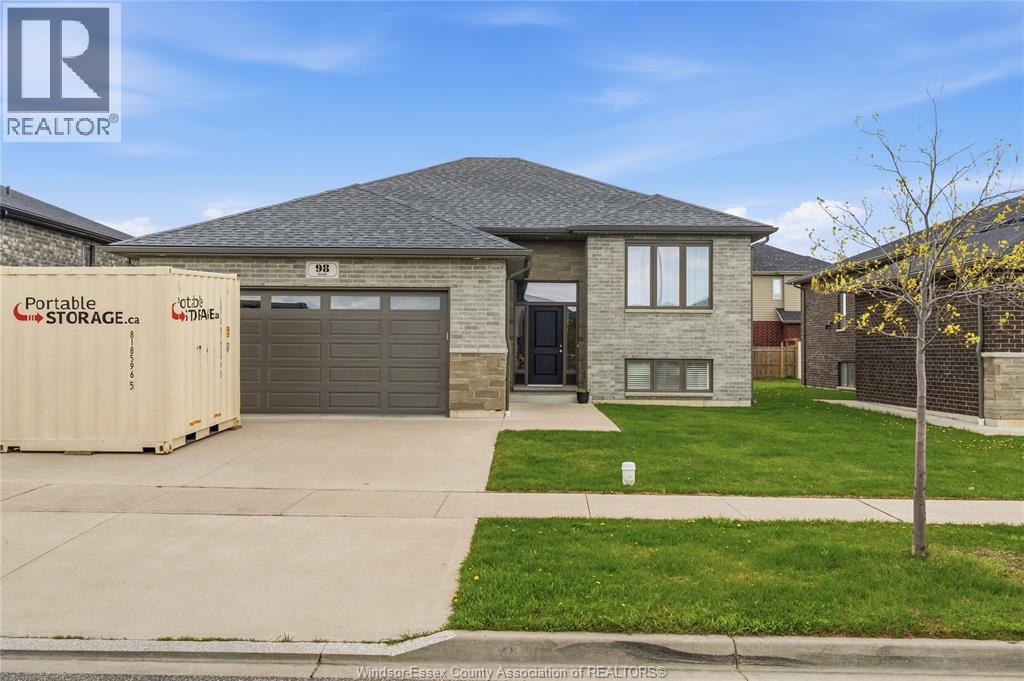 98 PETER AVENUE