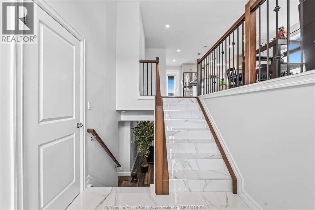 98 PETER AVENUE