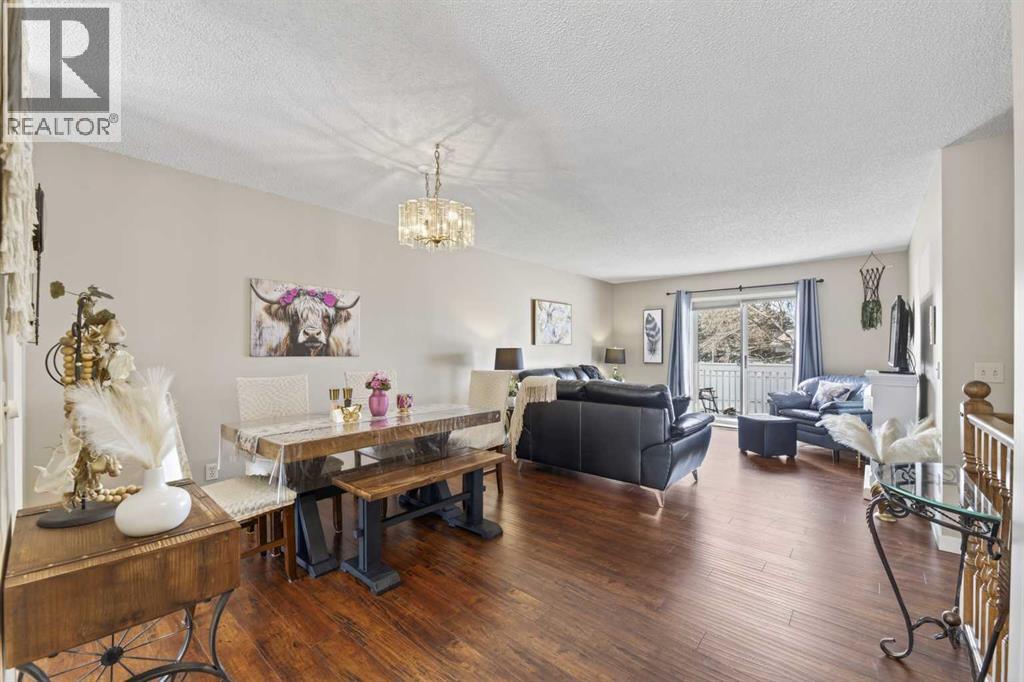 24 Deer Ridge Close SE