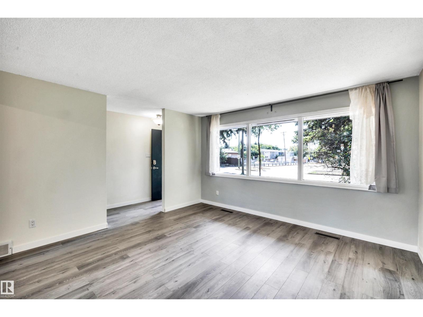 77 GROSVENOR BV
