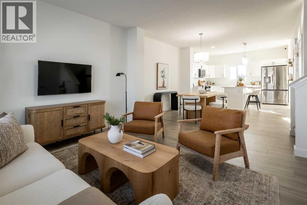 978 Edgefield Avenue