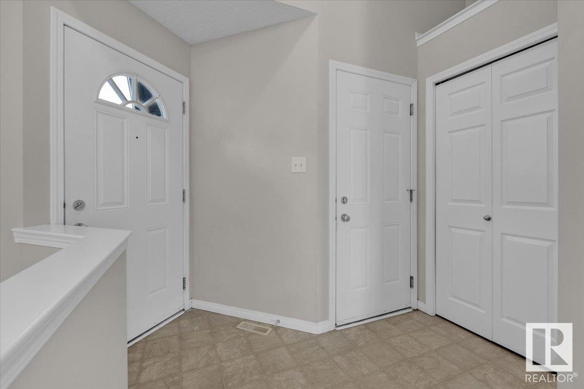 3407 25 ST NW