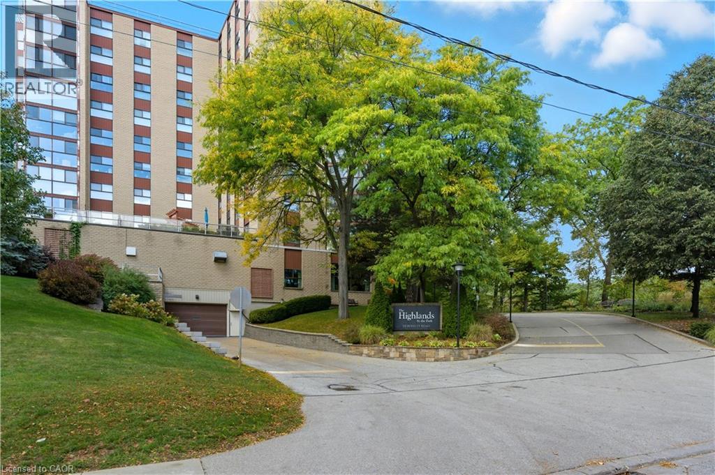 20 BERKLEY Road Unit# 702