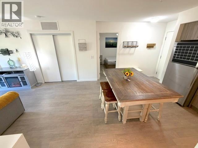 725 Academy Way Unit# 211