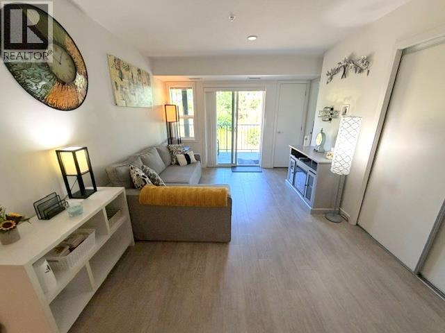 725 Academy Way Unit# 211