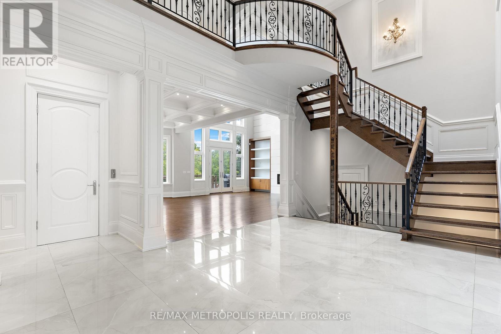 2 POPLAR DRIVE