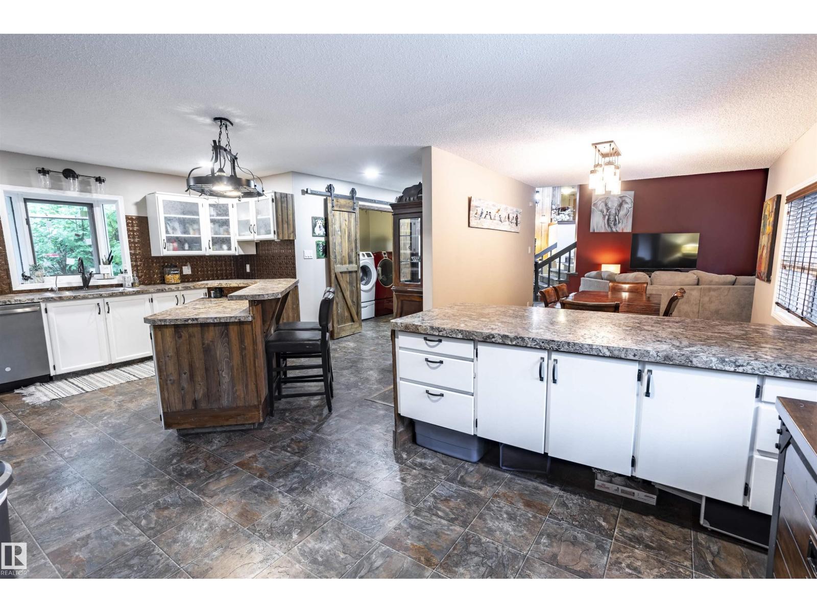 #9 51526 RGE ROAD 273