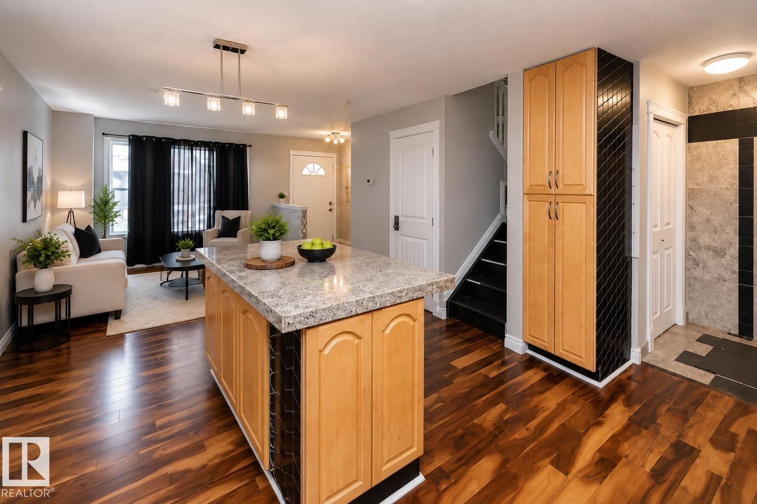 11915 77 ST NW