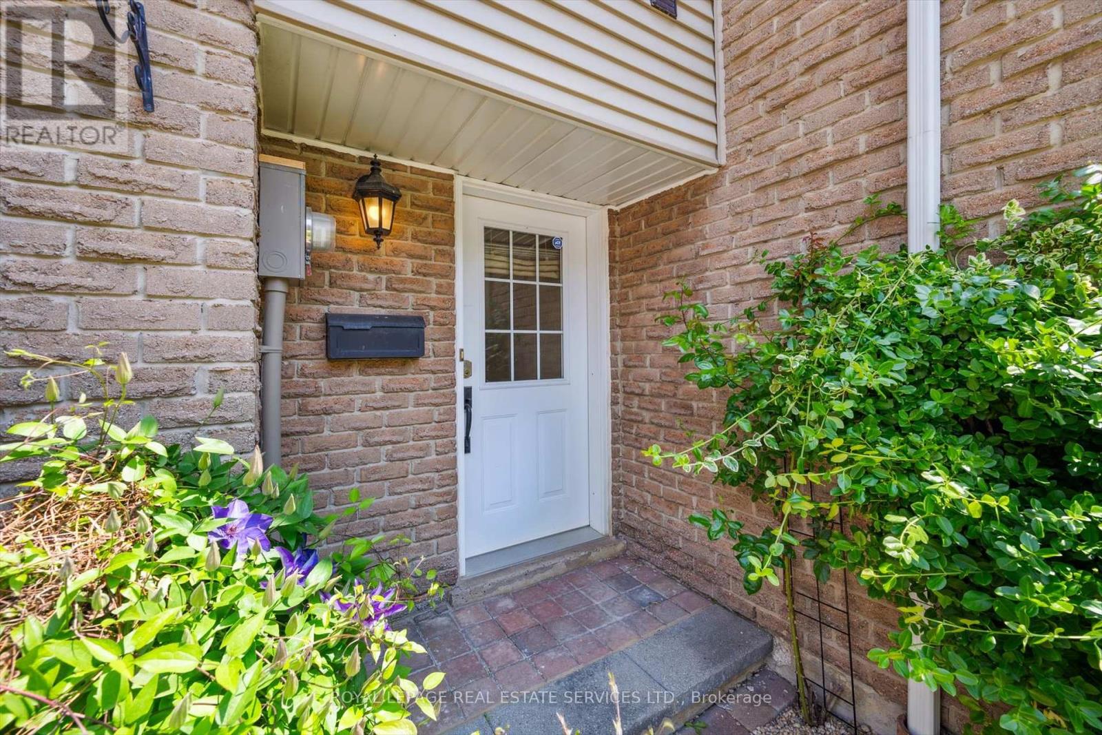 2244 MARINE DRIVE