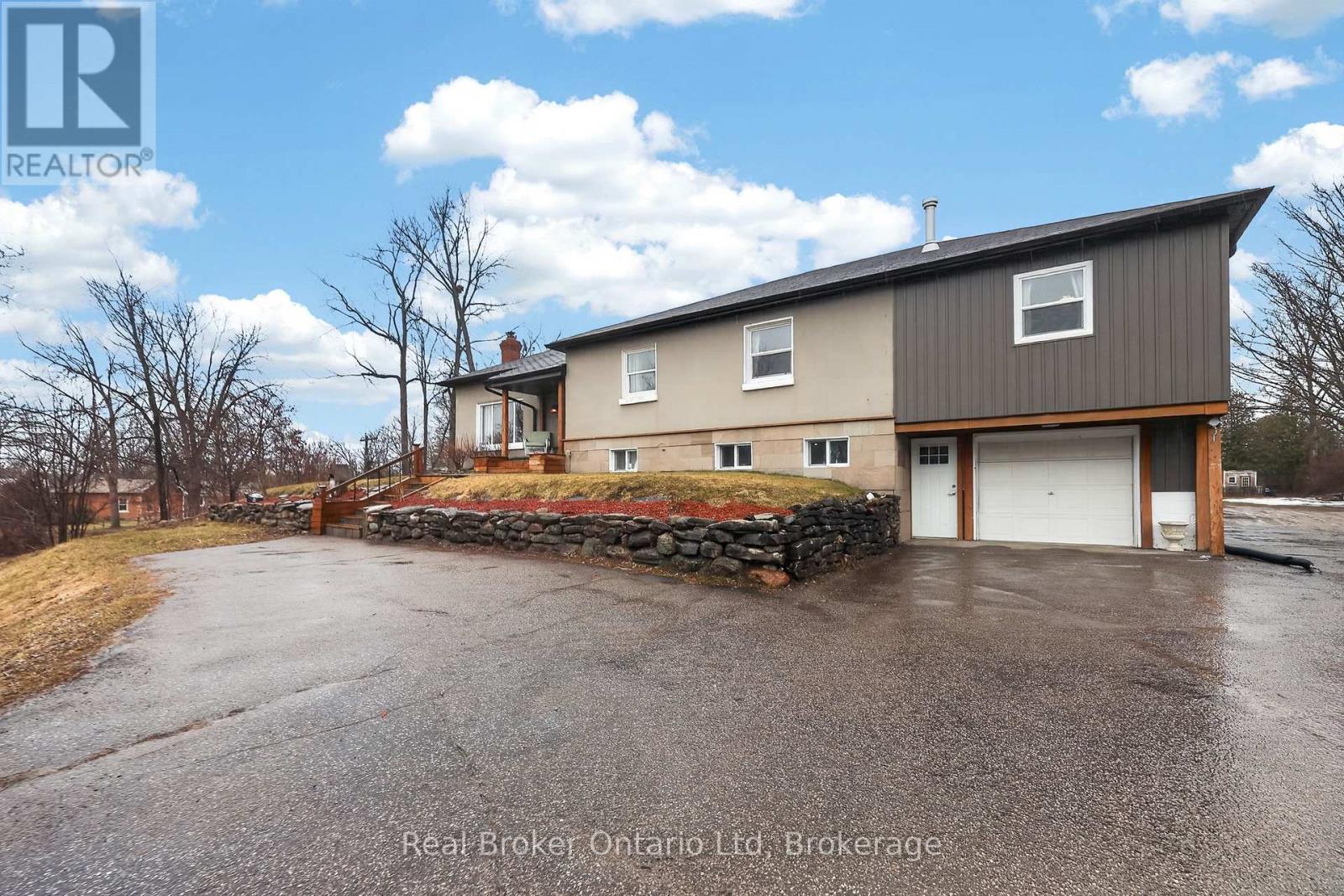 1720 CAMERON STREET W