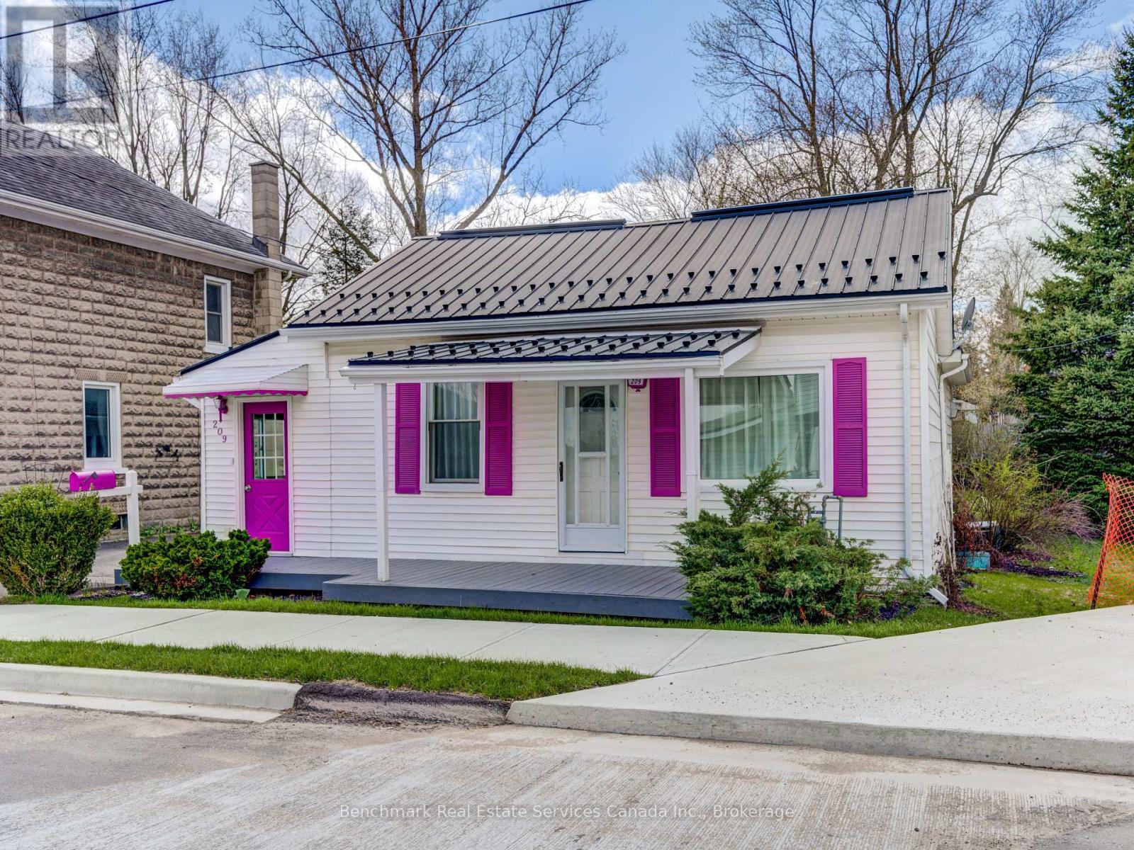 209 WATER STREET