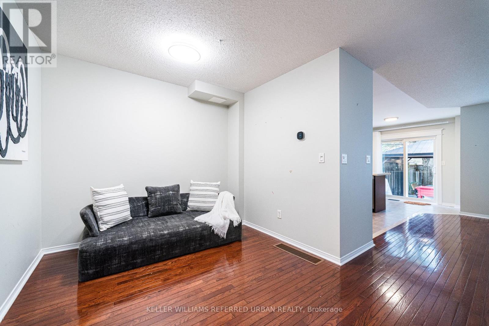 68 - 16 SPRUCEDALE WAY