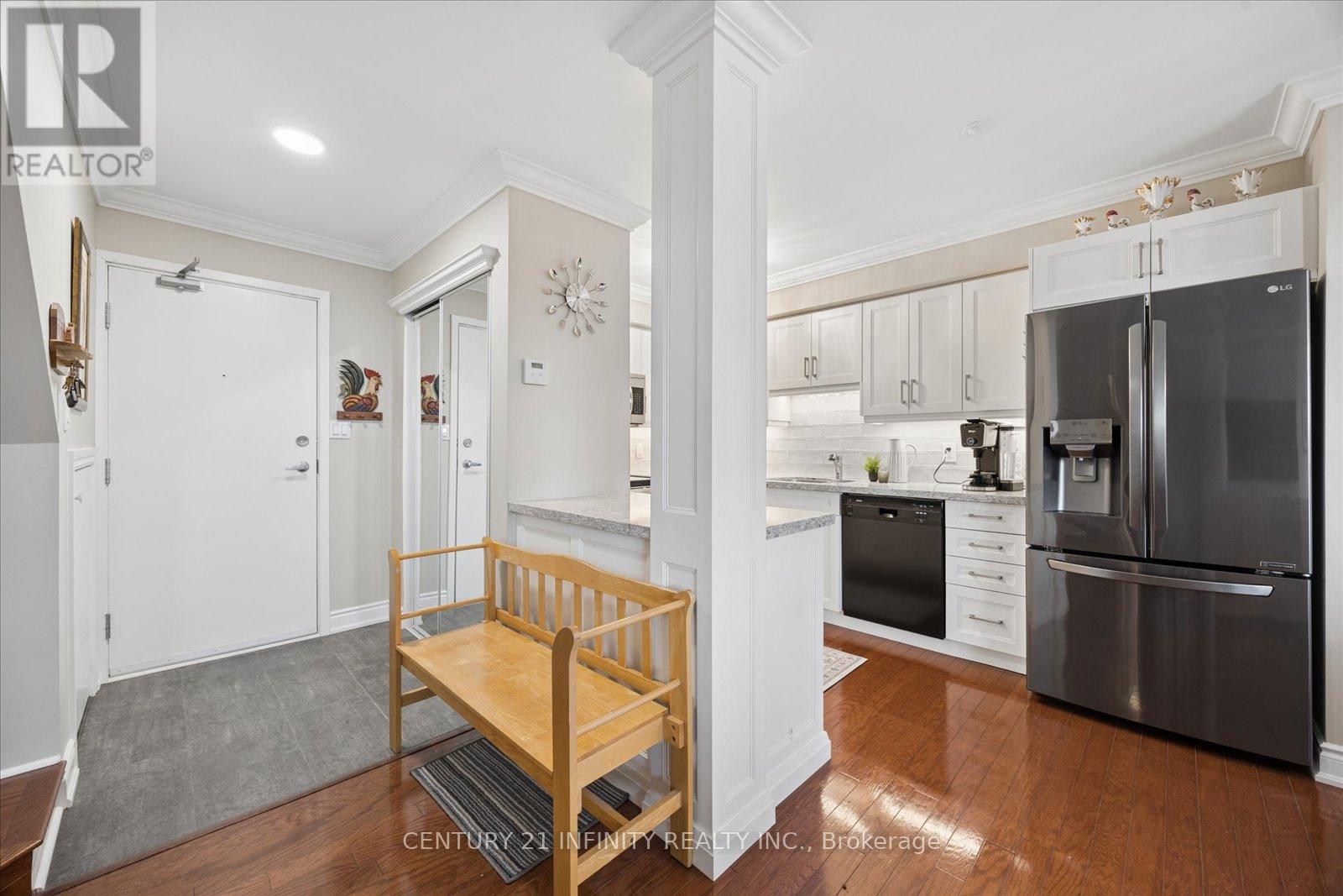 635 - 50 RICHMOND STREET E