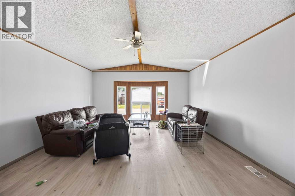 322, 6220 17 Avenue SE