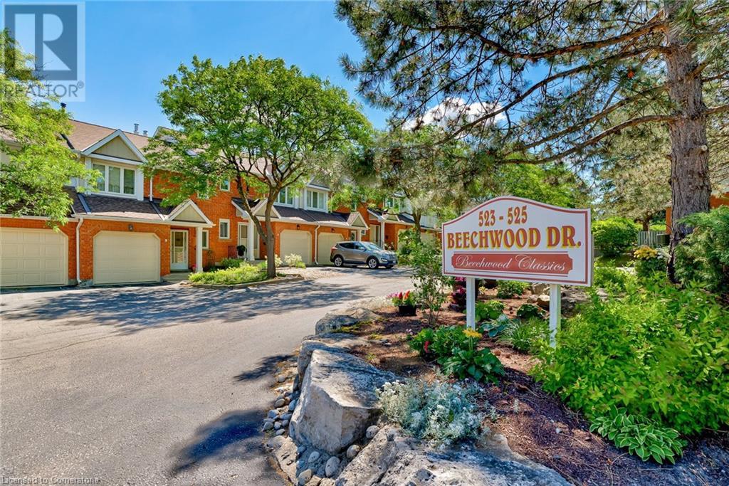 523 BEECHWOOD Drive Unit# 4