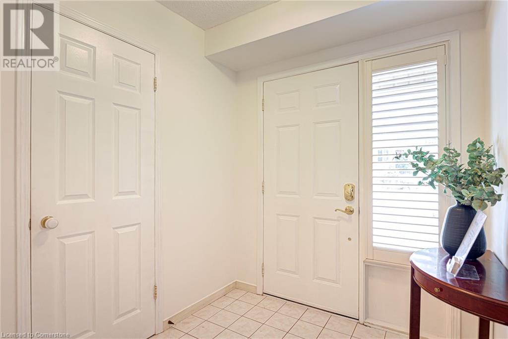 523 BEECHWOOD Drive Unit# 4