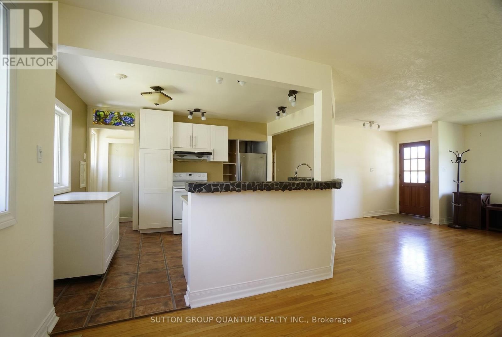 2395 EDENHURST DRIVE