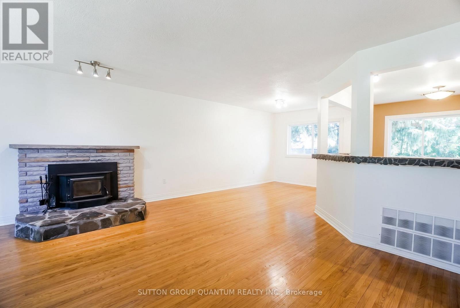 2395 EDENHURST DRIVE