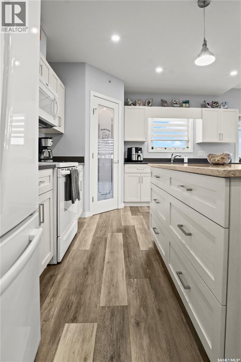 304 131 Beaudry CRESCENT