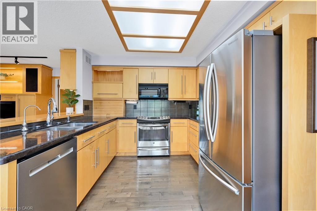 33 WALNUT Drive