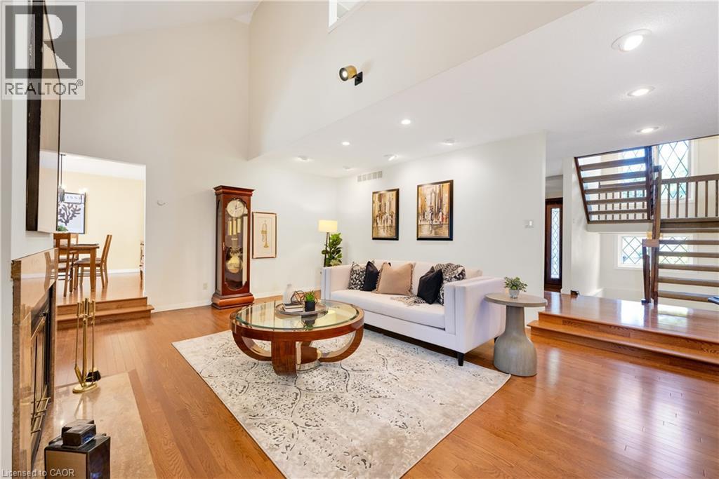 33 WALNUT Drive
