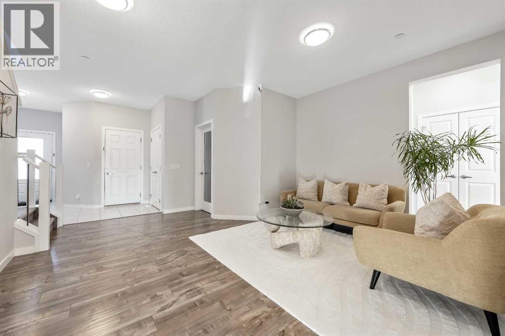 240 Lucas Crescent NW