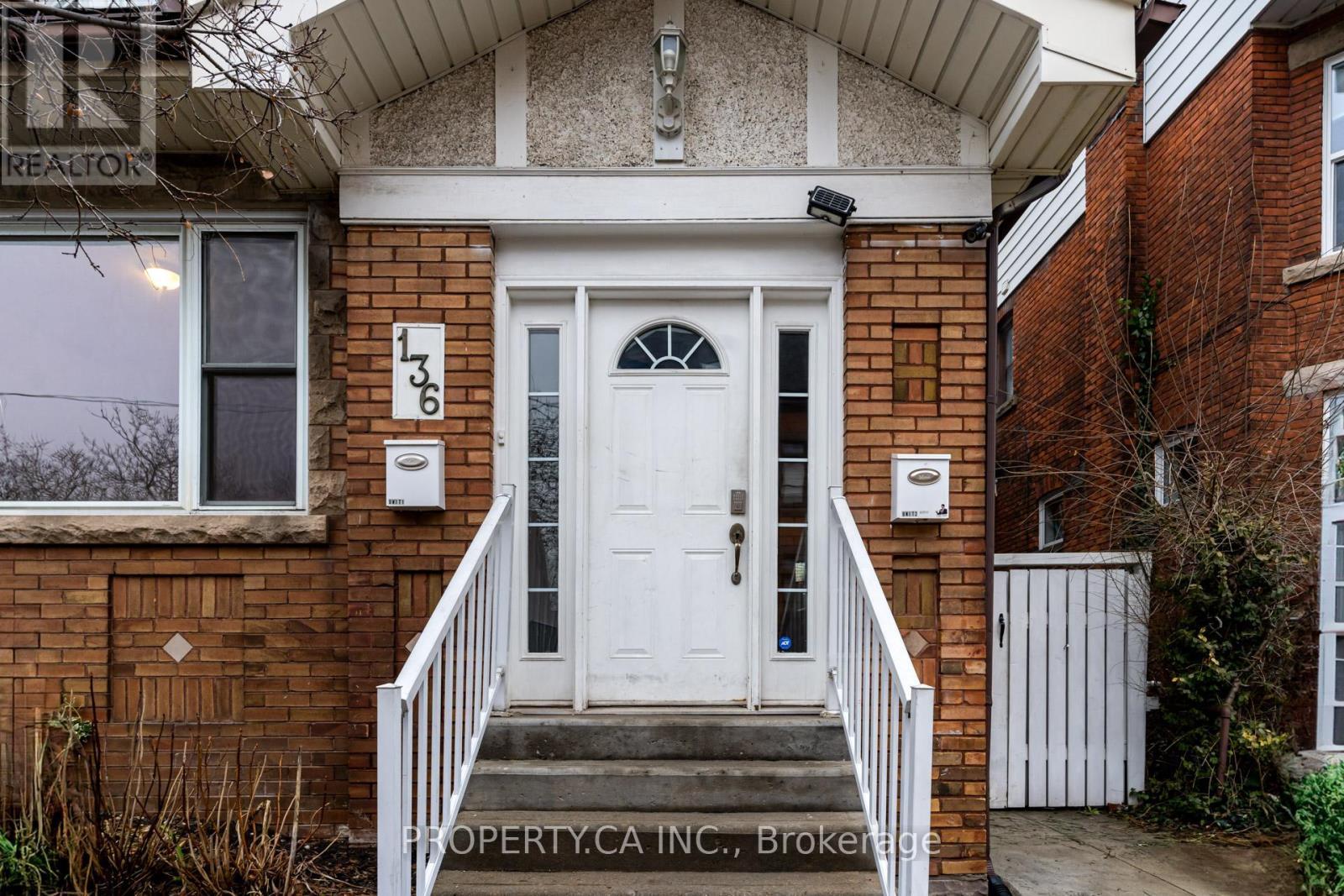 UNIT #1 - 136 ONTARIO AVENUE