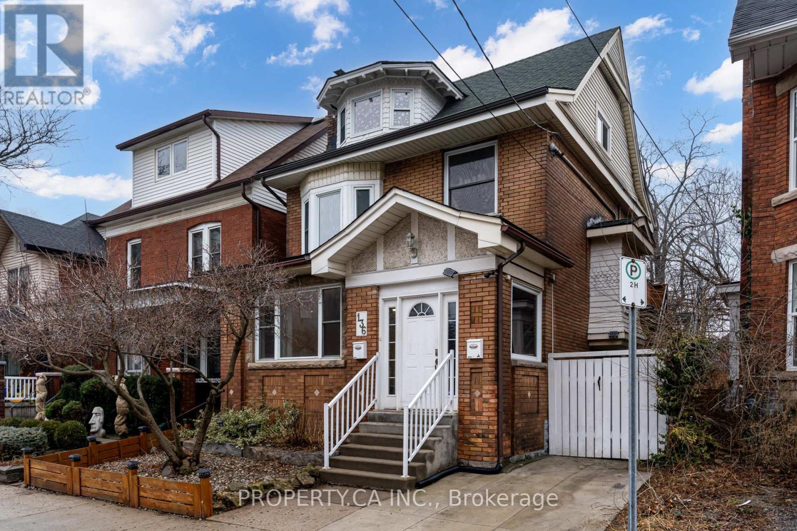 UNIT #1 - 136 ONTARIO AVENUE