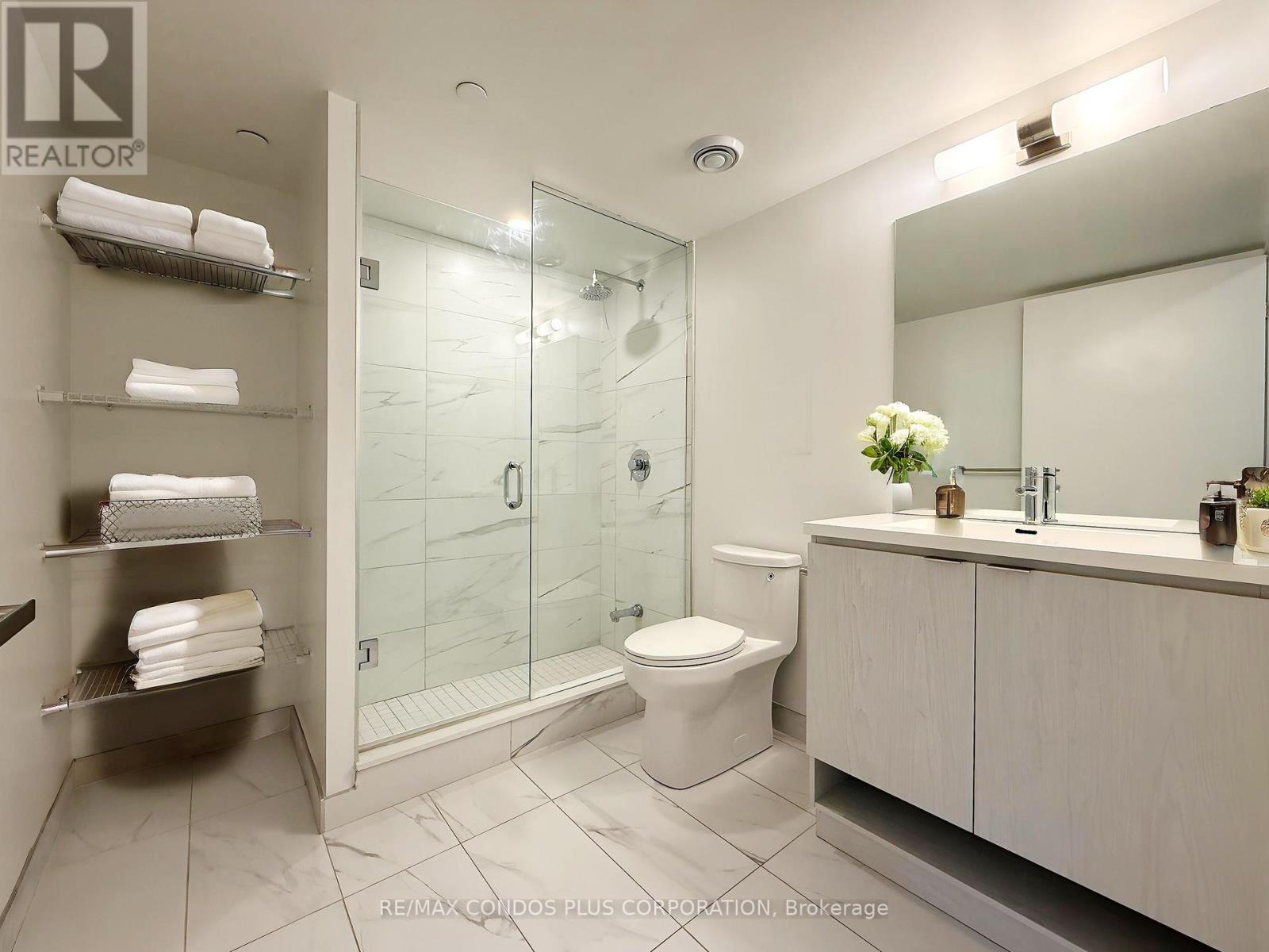 1609 - 55 COOPER STREET