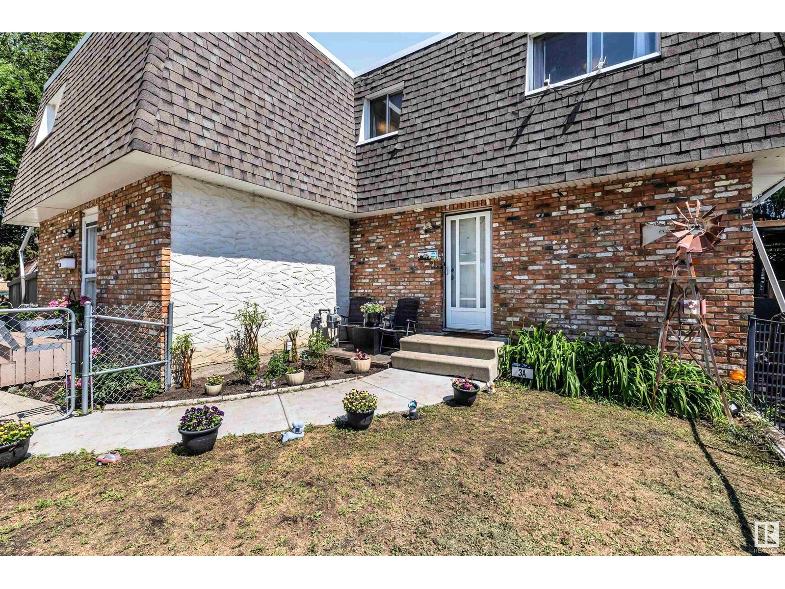 3A Burnham AV