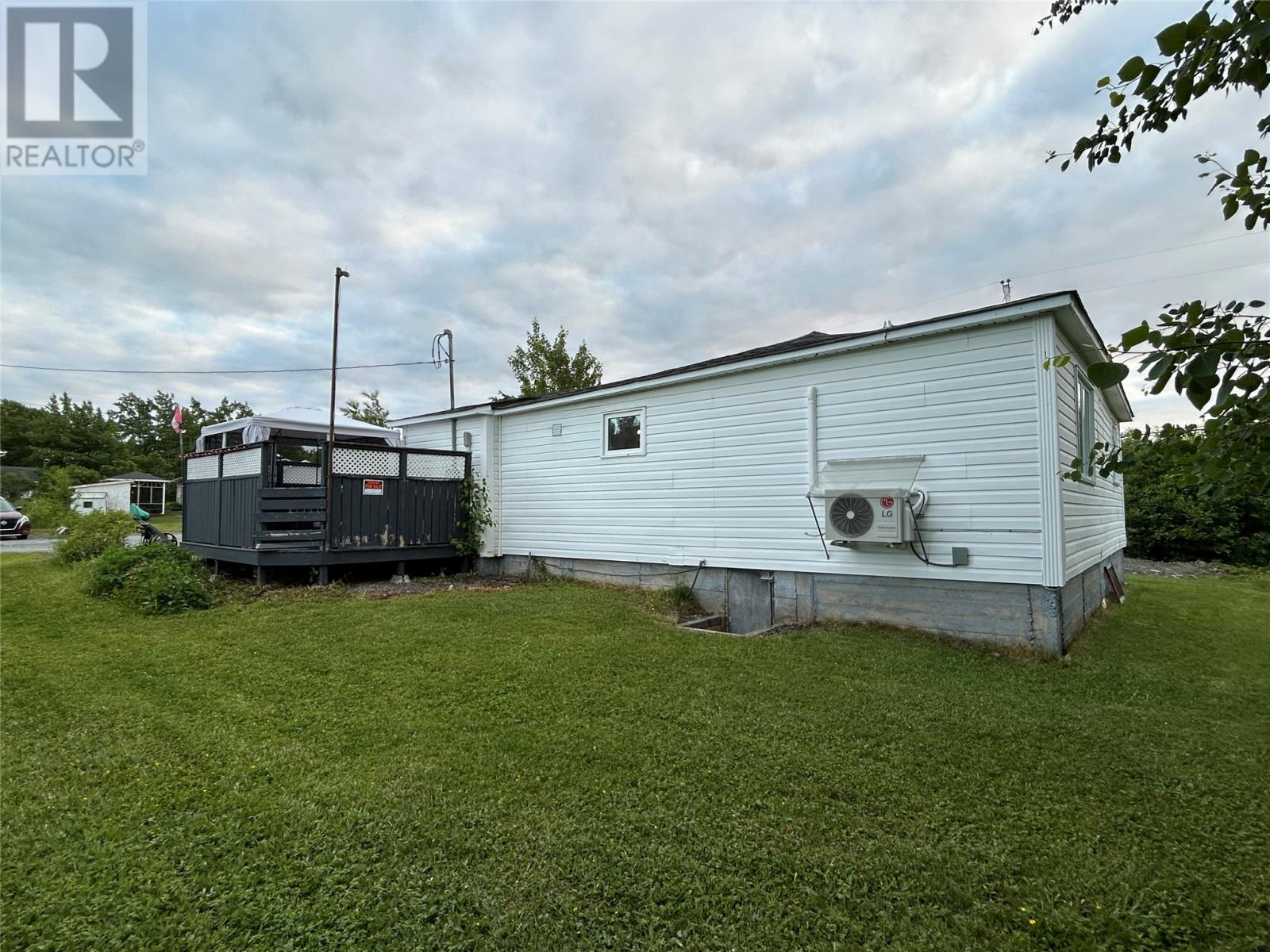1 Ponds Lane
