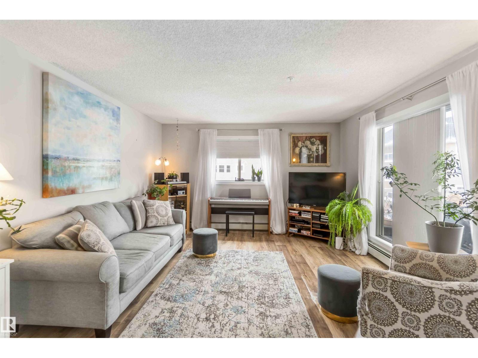 #329 17447 98A AV NW