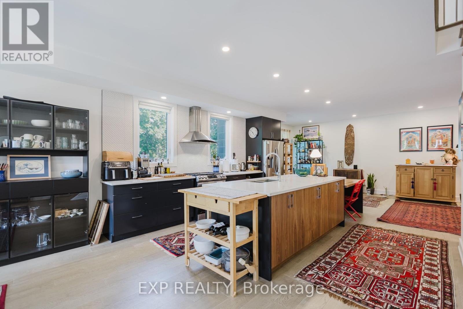 62 COLUMBUS AVENUE