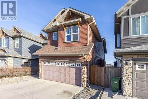 144 Evansborough Crescent NW Calgary AB T3P0M5