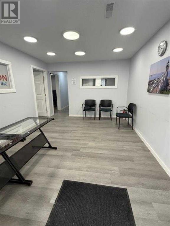 406, 4656 Westwinds Drive NE