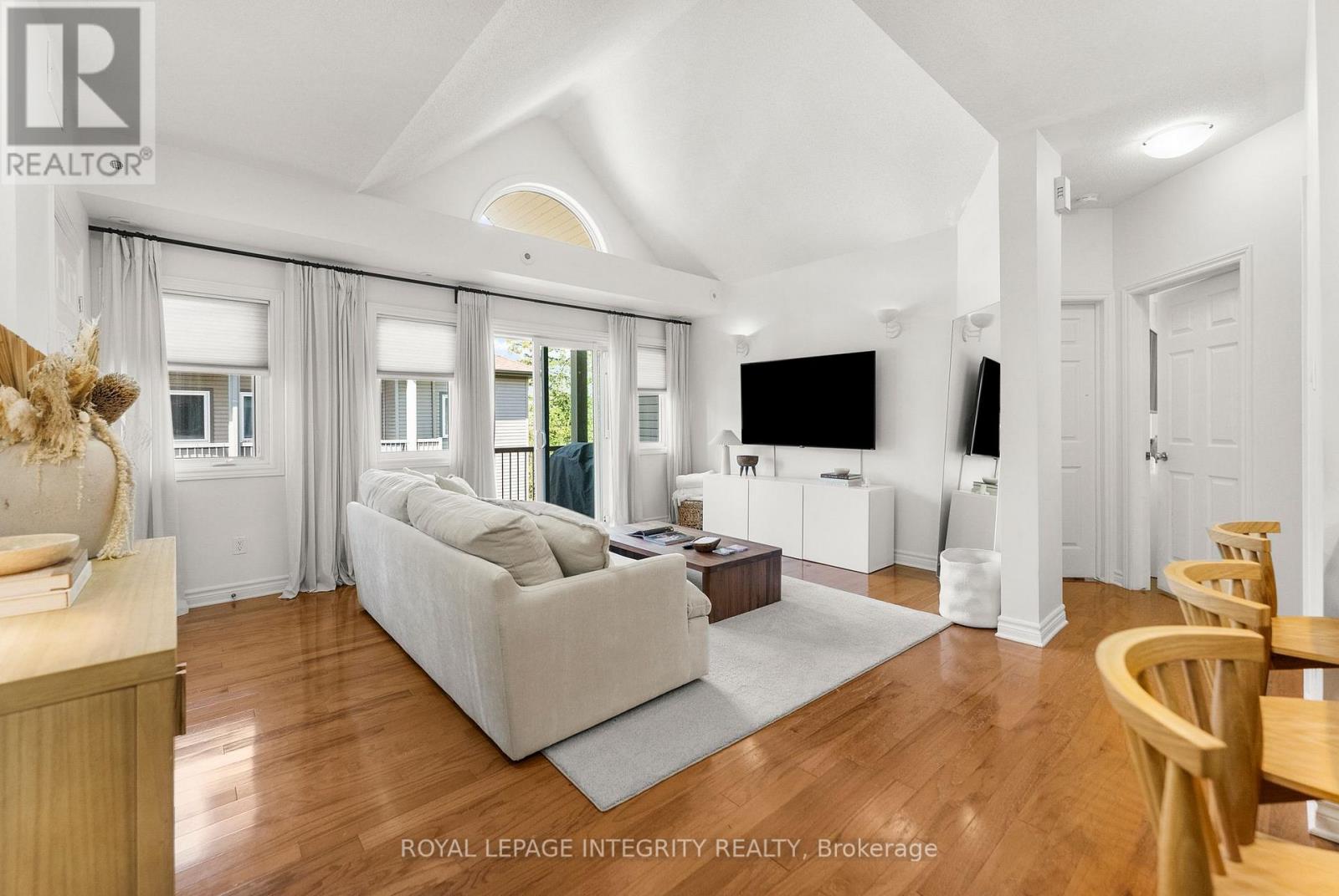 I - 1109 STITTSVILLE MAIN STREET