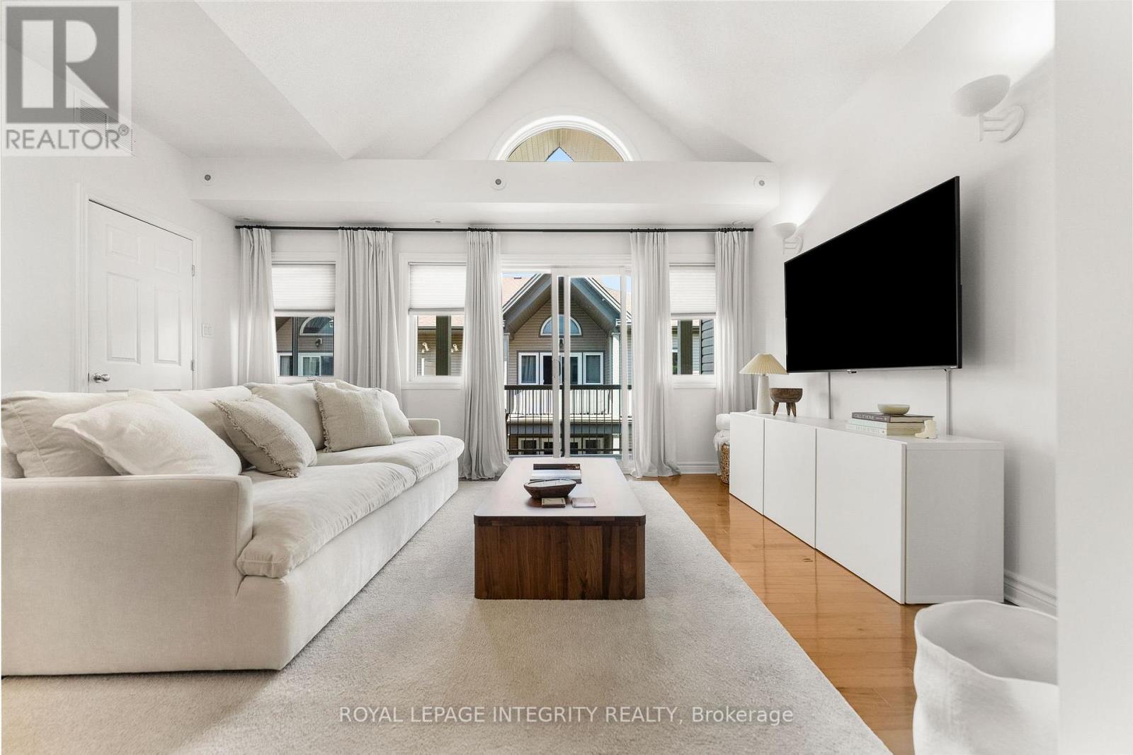 I - 1109 STITTSVILLE MAIN STREET