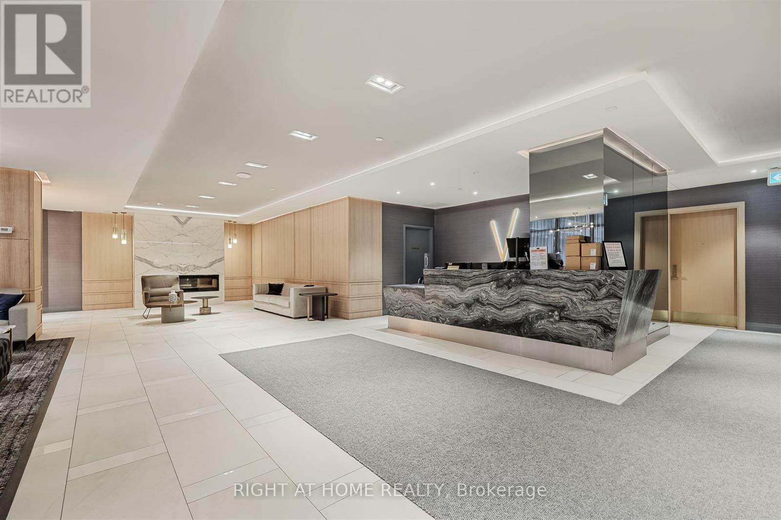 321 - 621 SHEPPARD AVENUE E