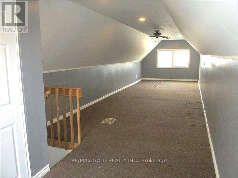 136 ROBINS AVENUE