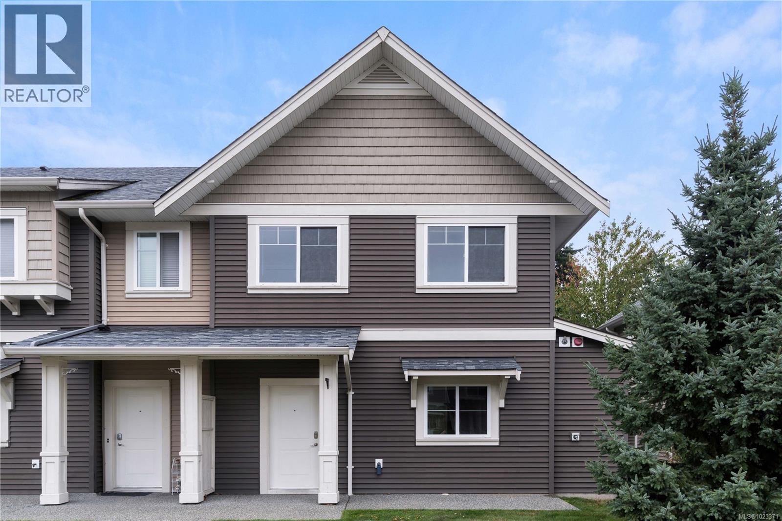 301 1675 Crescent View Dr