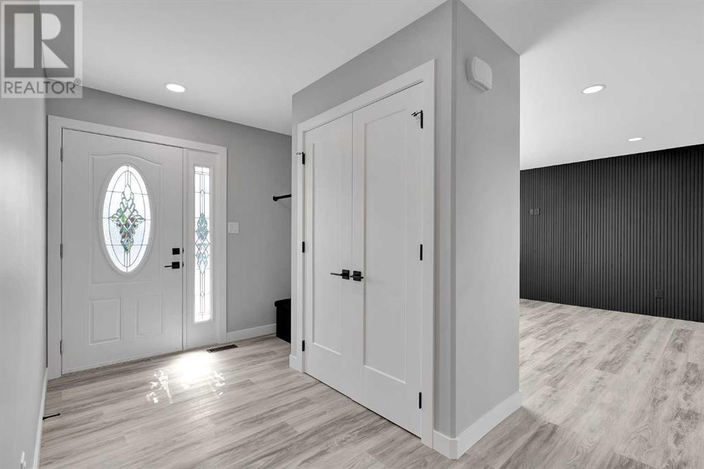 1008 Riddell Place SE