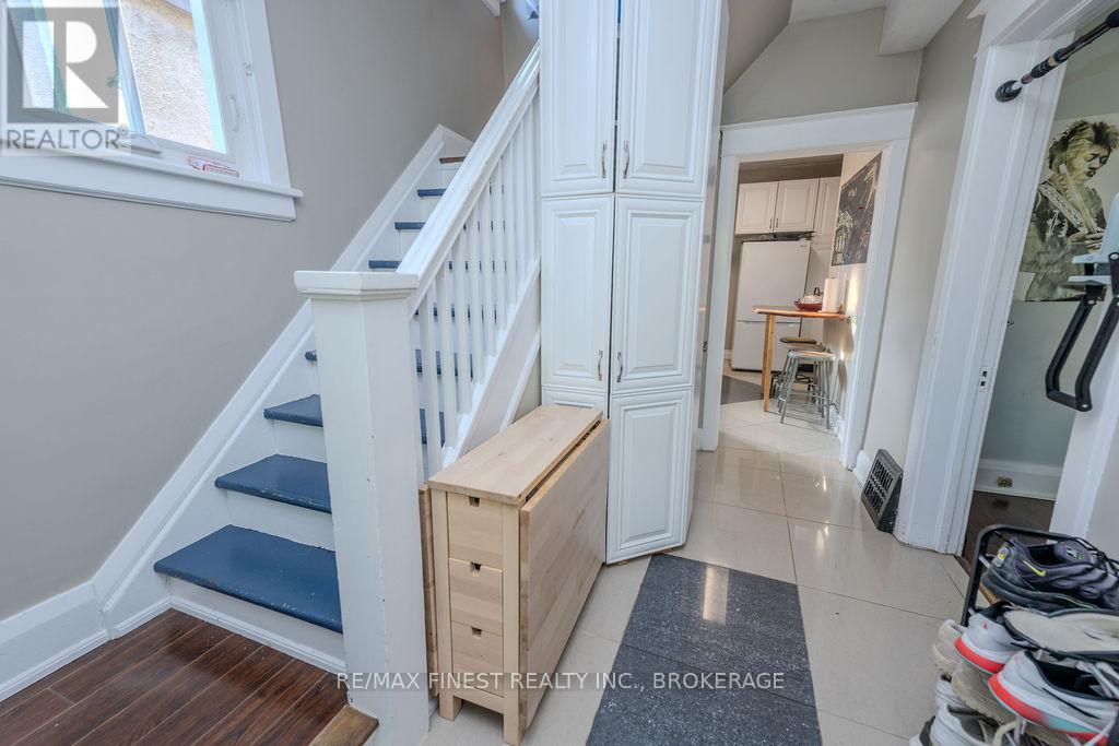 556 BROCK STREET