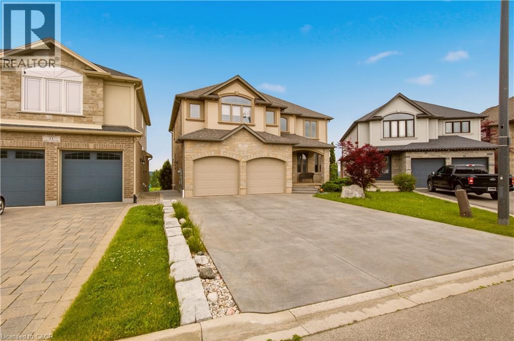 15 MCWILLIAMS Court